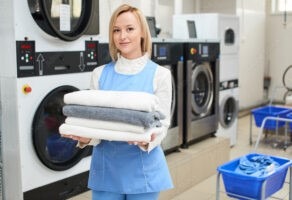 Phoenix White Laundry-Cloth handover to customer